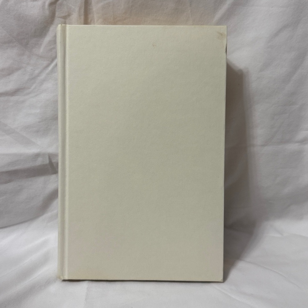 Signed “Secrets of the Tulip Sisters” Hardcover Romance by Susan Mallery - Picture 12 of 15